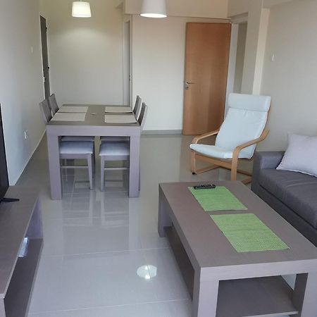 32 Hill Court Appartement Larnaca Buitenkant foto