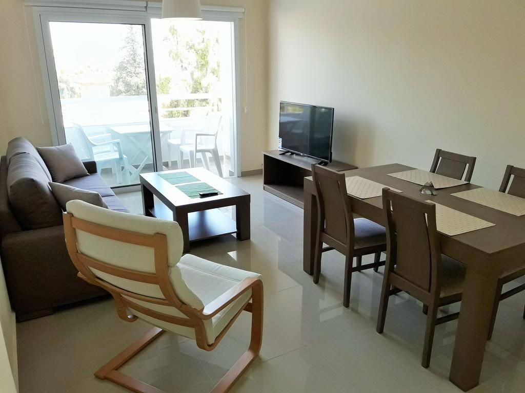 32 Hill Court Appartement Larnaca Buitenkant foto