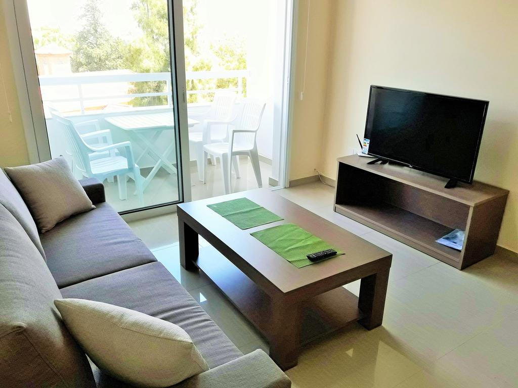 32 Hill Court Appartement Larnaca Buitenkant foto