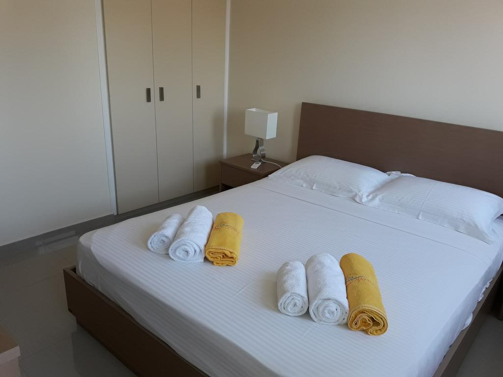 32 Hill Court Appartement Larnaca Buitenkant foto