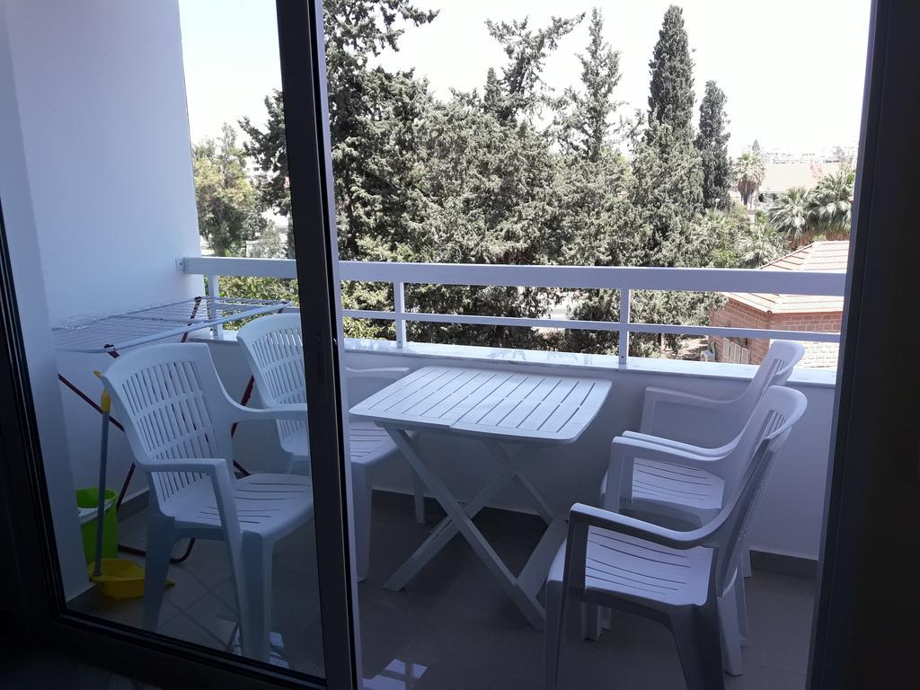 32 Hill Court Appartement Larnaca Buitenkant foto